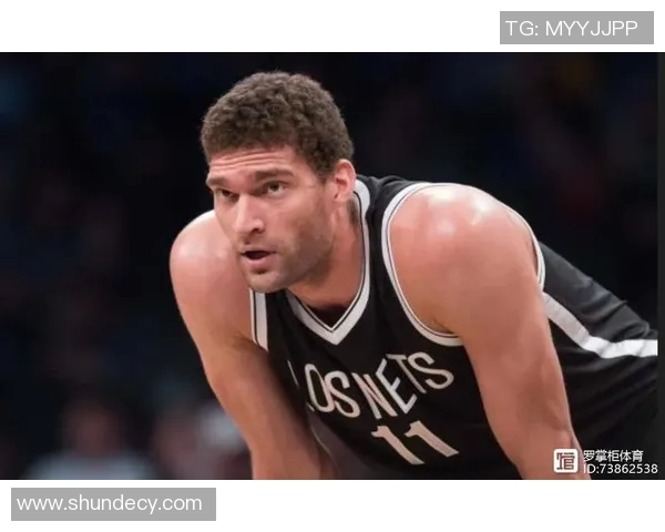 布鲁克洛佩斯：从篮坛新星到NBA冠军的传奇之路